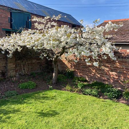Church Farm B&B Near Telford And Ironbridge Shifnal Esterno foto